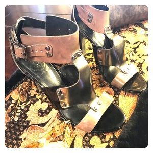 Beautiful Tory Burch Heels🌹👠💋